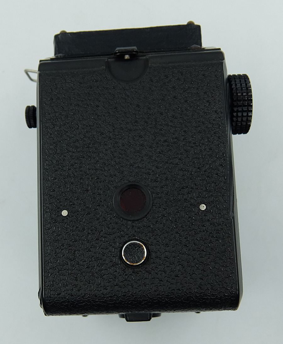 LOMO LUBITEL 166B Medium 6x6 Russian USSR TLR camera
