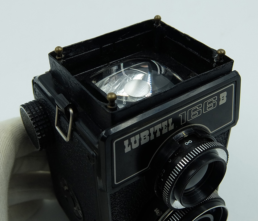 LOMO LUBITEL 166B Medium 6x6 Russian USSR TLR camera
